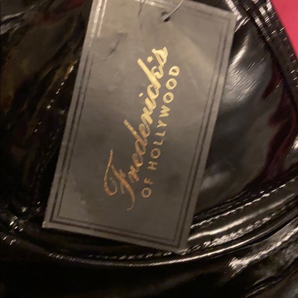 Dress - Picture 3 of 4